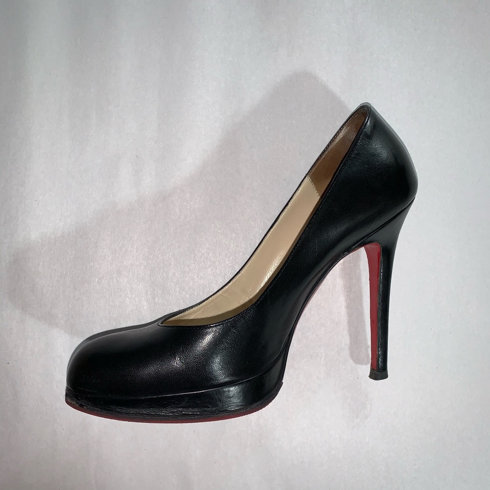 CHRISTIAN LOUBOUTIN size 34 Simple Lump 120 Kid